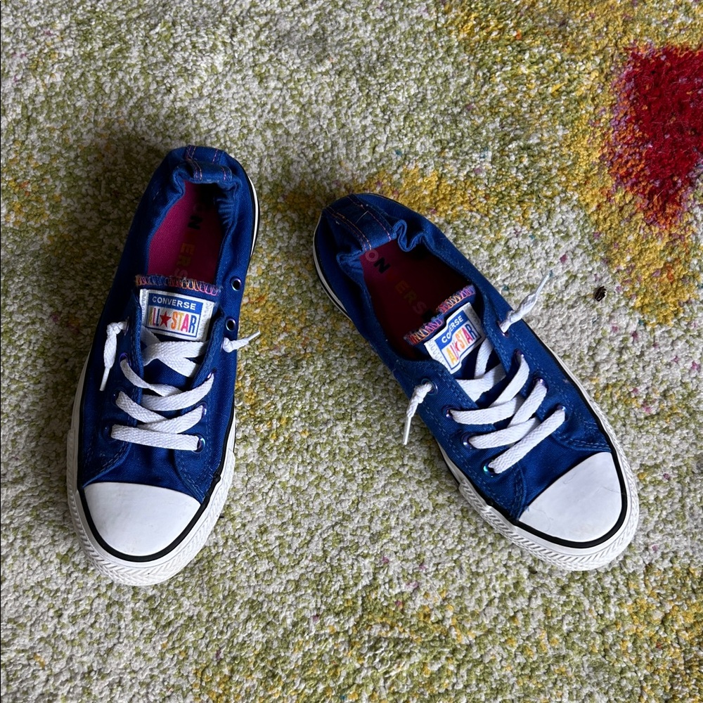 Women’s Converse slip in Sneakers in Vibrant Blue and White - Picture 2 of 2